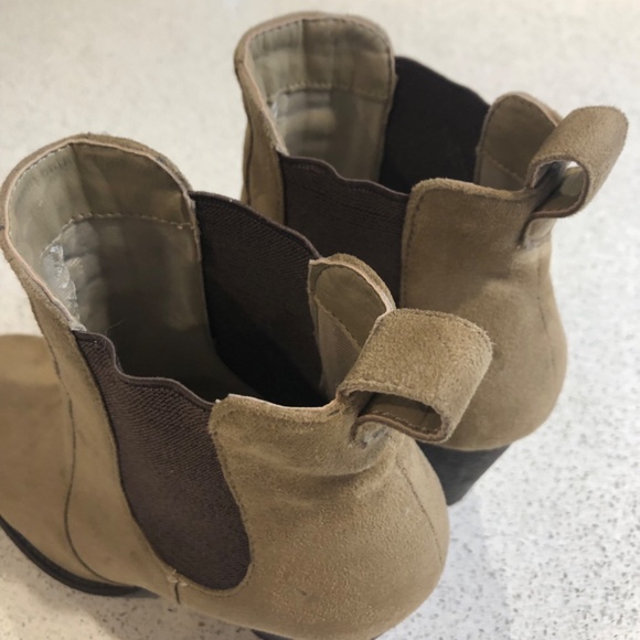 Suede ankle boots - Picture 6 of 7